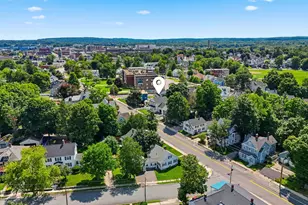 16 Manchester St, Nashua, NH 03064 - Photo 3
