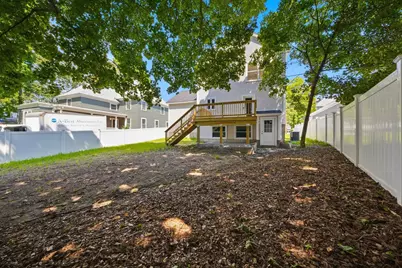 16 Manchester Street, Nashua, NH 03064 - Photo 9