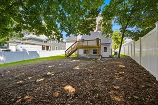 16 Manchester St, Nashua, NH 03064 - Photo 9
