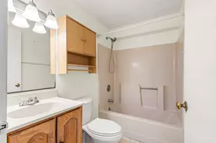 1202 White Cedar Blvd, Portsmouth, NH 03801 - Photo 13