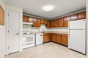 1202 White Cedar Blvd, Portsmouth, NH 03801 - Photo 7