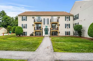 1202 White Cedar Blvd, Portsmouth, NH 03801 - Photo 3