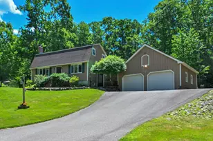 44 Berkley St, Merrimack, NH 03054 - Photo 1