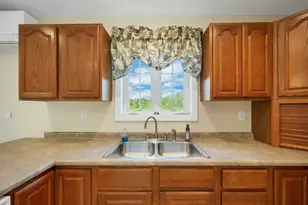 84 Fremont Rd, Raymond, NH 03077 - Photo 15