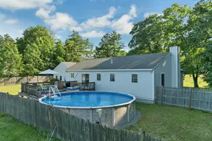84 Fremont Rd, Raymond, NH 03077 - Photo 5