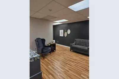 500 Harvey Road #Suite 102 Room 2, Manchester, NH 03103 - Photo 3