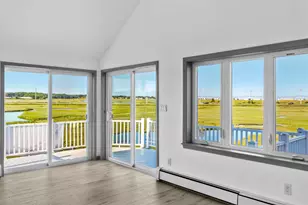 16 Bruce St, Hampton, NH 03842 - Photo 3