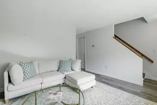 777 Middle Rd, Portsmouth, NH 03801 - Photo 9