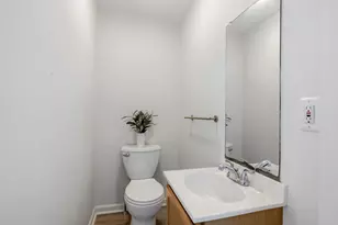 777 Middle Rd, Portsmouth, NH 03801 - Photo 17