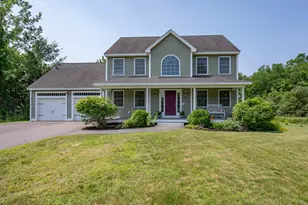 266 Kent Farm Rd, Hampstead, NH 03841 - Photo 1