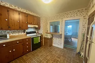 18 Blossom St, Keene, NH 03431 - Photo 9