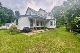 18 Blossom St, Keene, NH 03431 - Photo 3