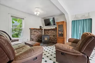 60 Avery St, Laconia, NH 03246 - Photo 9