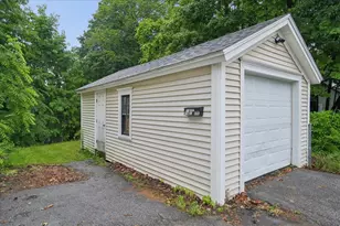 60 Avery St, Laconia, NH 03246 - Photo 39