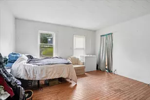 60 Avery St, Laconia, NH 03246 - Photo 15