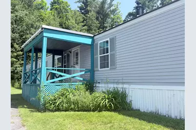 19 Hilltop Manor Mobile Home Park, Littleton, NH 03561 - Photo 3