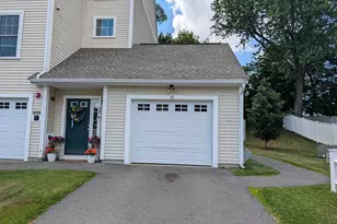 15 Bennett St, Nashua, NH 03064 - Photo 1