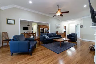 9 Windy Hollow Cir, Merrimack, NH 03054 - Photo 11
