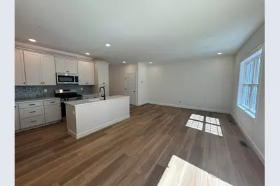 5A Dearborn Circle, Goffstown, NH 03045 - Photo 3