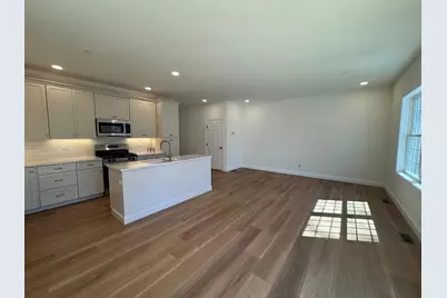 5A Dearborn Circle, Goffstown, NH 03045 - Photo 3