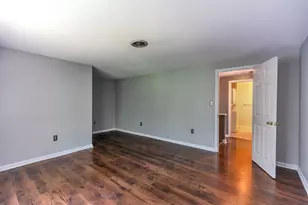 50 Edward J Roy Dr, Manchester, NH 03104 - Photo 27