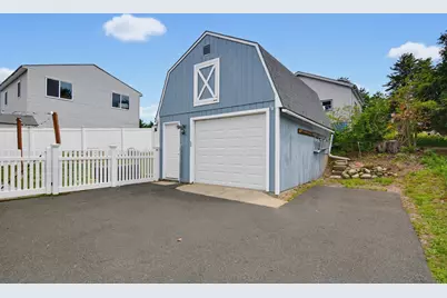 219 Rhode Island Avenue, Manchester, NH 03104 - Photo 35