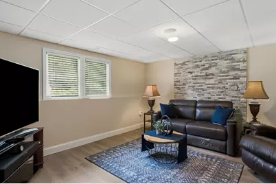 19 Michael Avenue, Nashua, NH 03063 - Photo 27