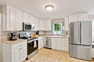 518 Central St, Manchester, NH 03103 - Photo 7