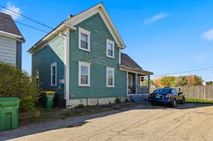 7 Wallace St, Rochester, NH 03839 - Photo 11