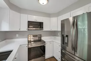 48 Cadogan Way, Nashua, NH 03062 - Photo 5