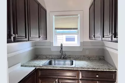 269  Cedar Street, Manchester, NH 03103 - Photo 11