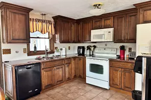366 Blevens Dr, Manchester, NH 03104 - Photo 19