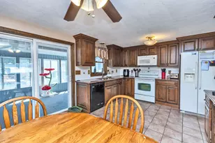366 Blevens Dr, Manchester, NH 03104 - Photo 11