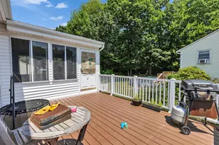 366 Blevens Dr, Manchester, NH 03104 - Photo 13