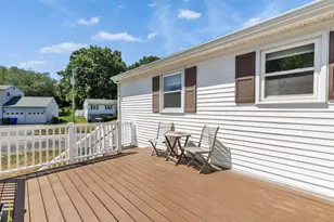366 Blevens Dr, Manchester, NH 03104 - Photo 5