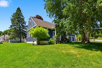 49 Aurore Avenue, Manchester, NH 03109 - Photo 3