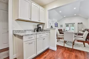 35 Furnival Rd, Nashua, NH 03064 - Photo 11
