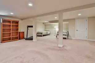 35 Furnival Rd, Nashua, NH 03064 - Photo 23