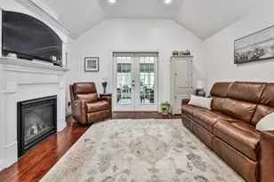 35 Furnival Rd, Nashua, NH 03064 - Photo 7