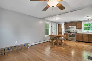 21 Spruce St, Laconia, NH 03246 - Photo 9