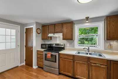 21 Spruce Street, Laconia, NH 03246 - Photo 5