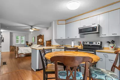923 Fox Hollow Way #923, Manchester, NH 03104 - Photo 9