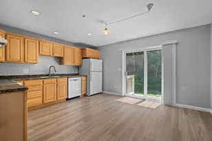 17 Tammy Ct, Hudson, NH 03051 - Photo 5