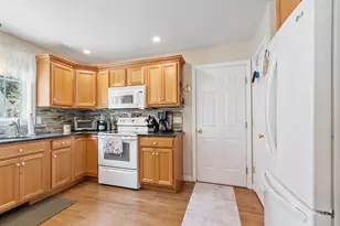 10 Terrell Ln, Hollis, NH 03049 - Photo 33