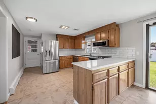 7 Raleigh Dr, Nashua, NH 03062 - Photo 9