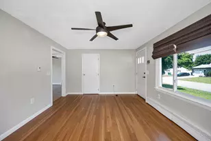 7 Raleigh Dr, Nashua, NH 03062 - Photo 5