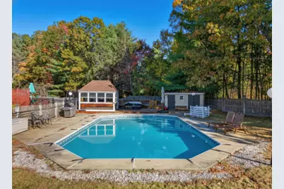 11 Wendover Way, Bedford, NH 03110 - Photo 3