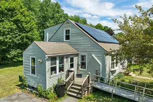 20 Maplecrest St, Newmarket, NH 03857 - Photo 1