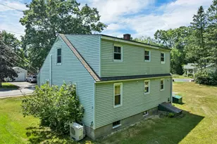 20 Maplecrest St, Newmarket, NH 03857 - Photo 7