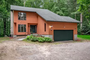 10 Shelly Dr, Pelham, NH 03076 - Photo 1